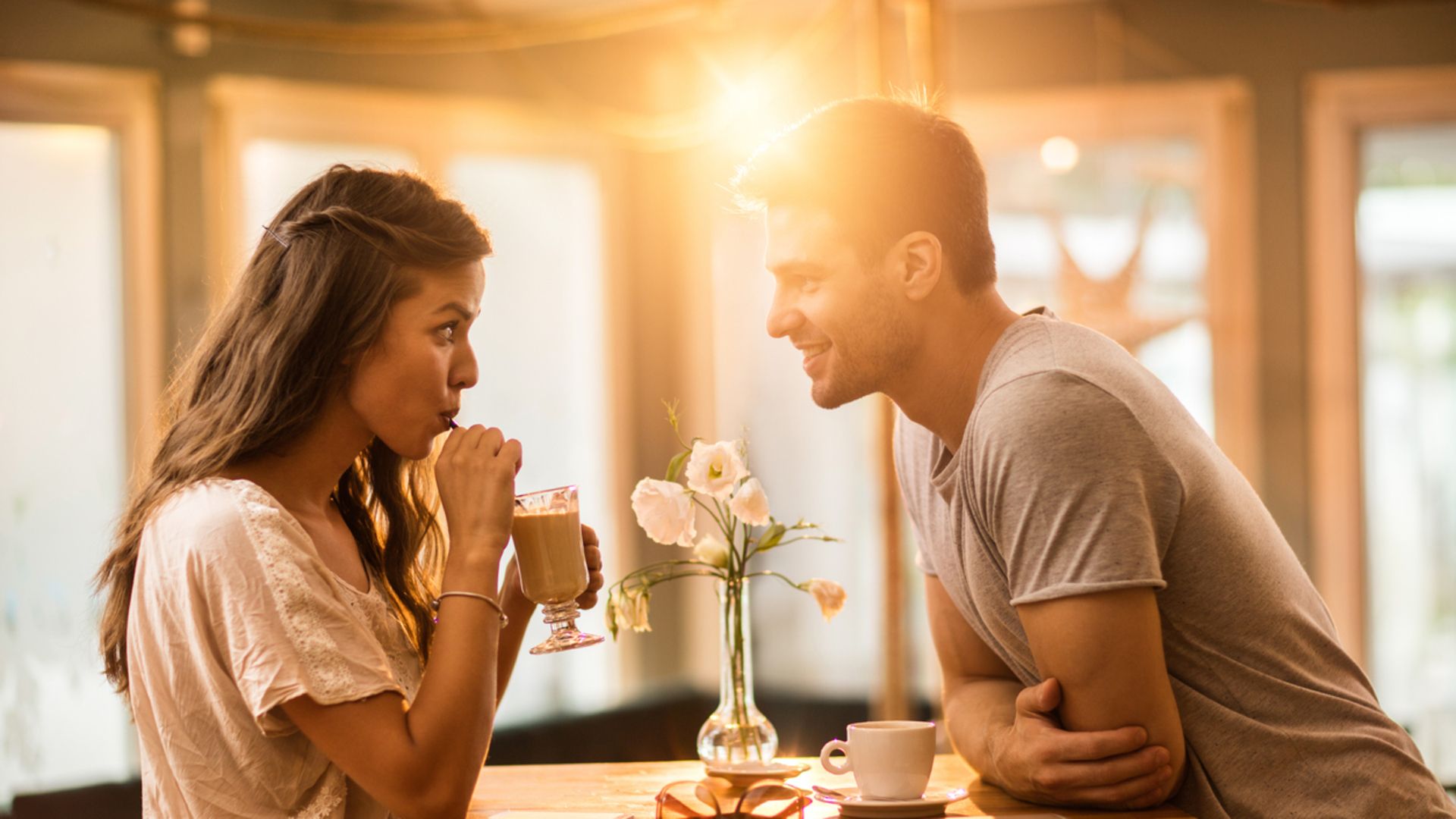 Flört Döneminde Nelere Dikkat Edilmeli?